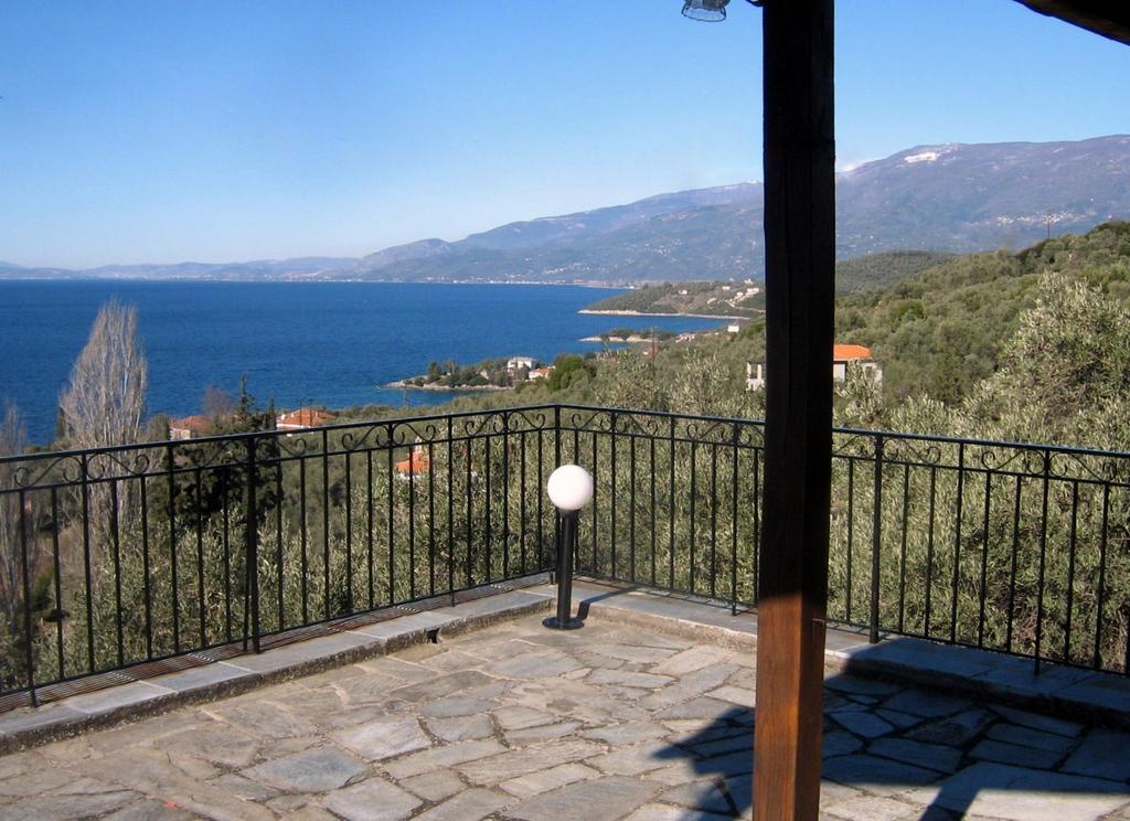 Tsorni Hill Cottage Lefokastro Oda fotoğraf